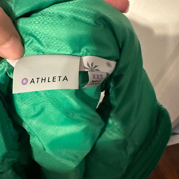 Athleta Downalicious Puffer Vest - Picture 14 of 15